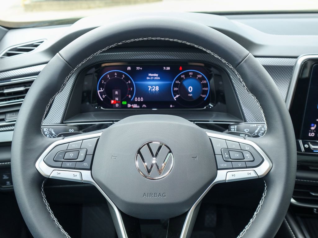 New 2026 Volkswagen Tiguan SE R-Line AWD/4WD image 23