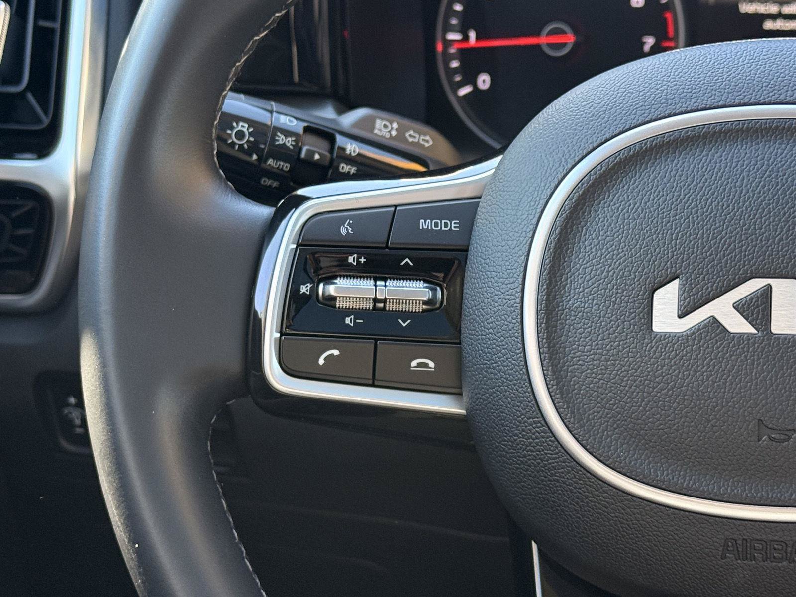 Used 2022 Kia Sorento SX FWD image 25