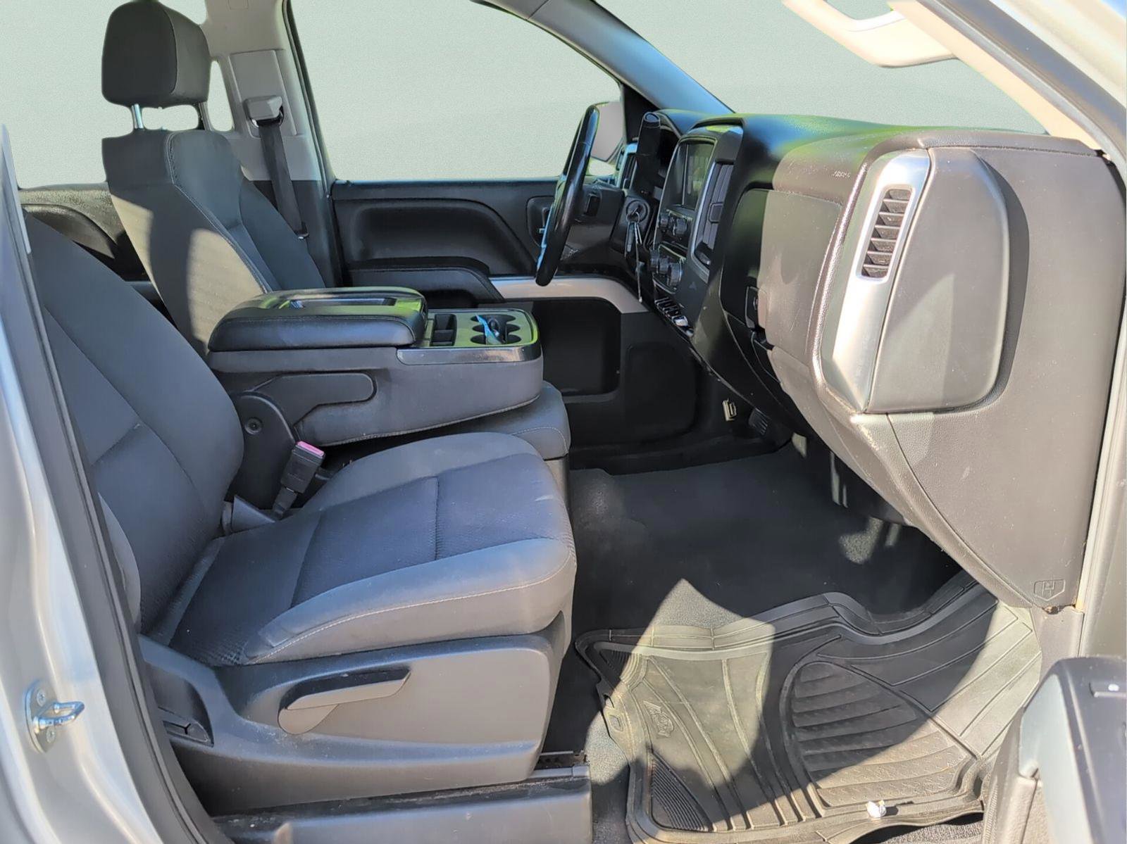 Used 2018 Chevrolet Silverado 1500 LT w/ All Star Edition image 30