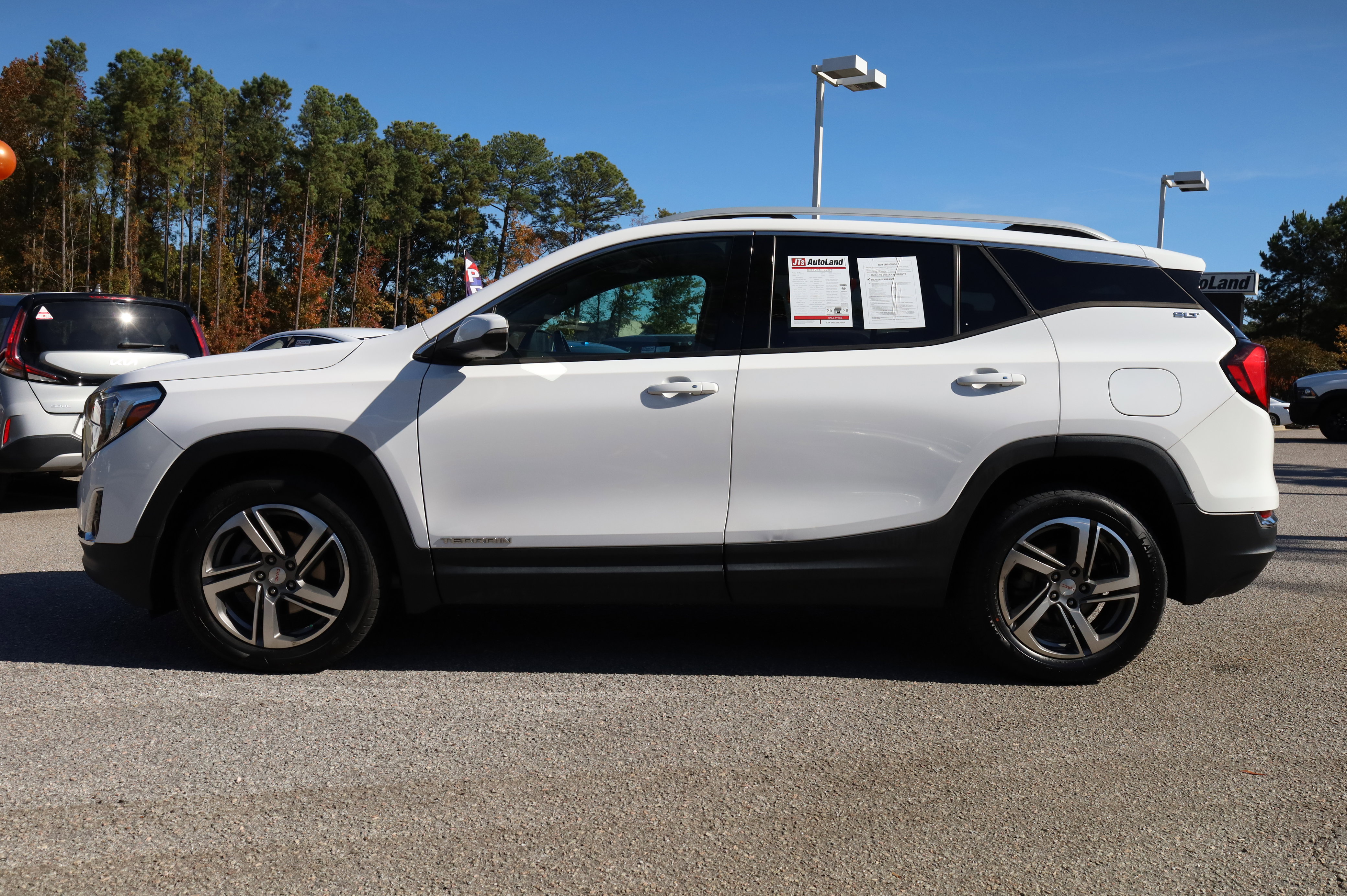 Used 2020 GMC Terrain SLT image 4