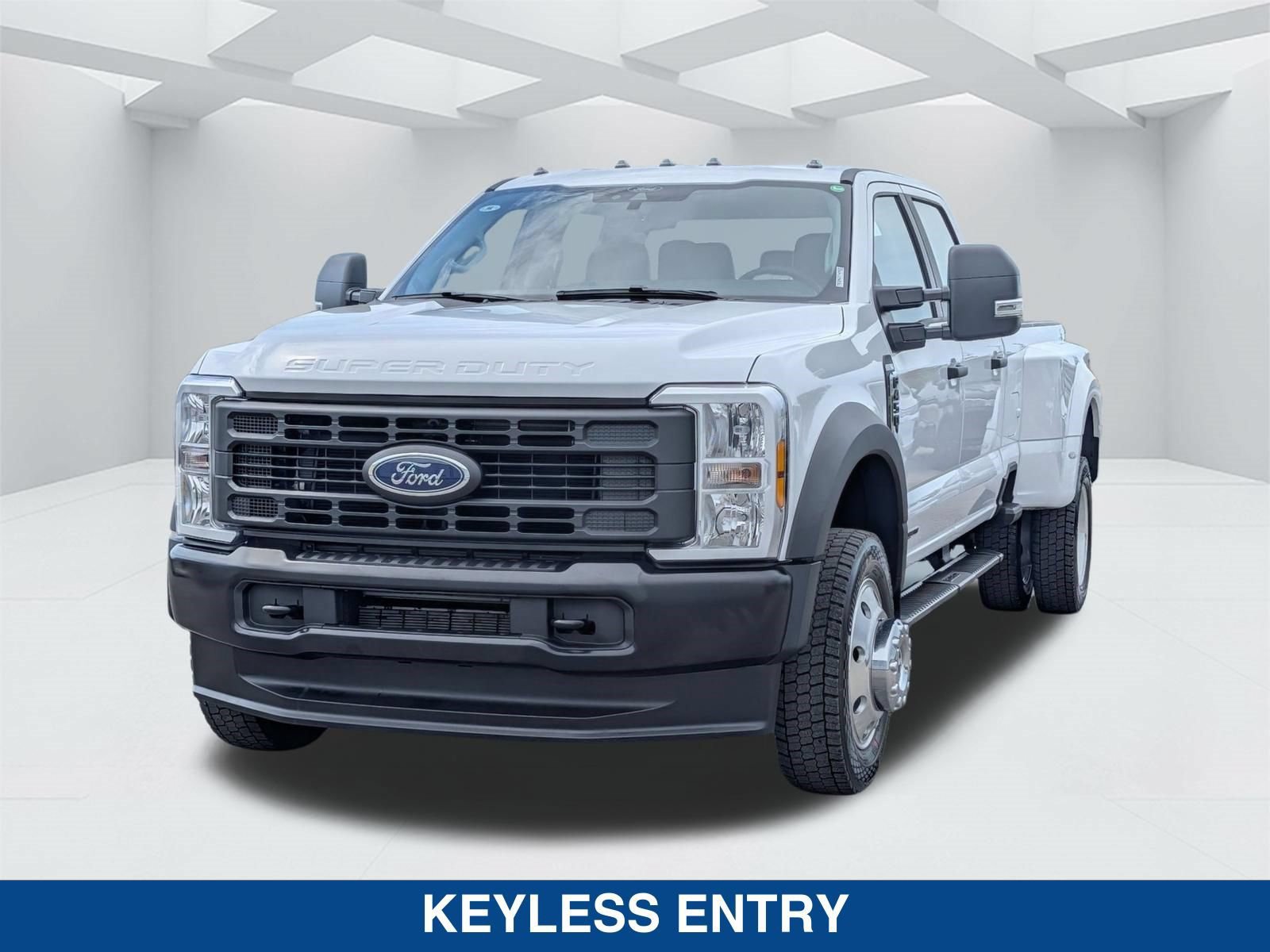 New 2026 Ford F450 XL w/ FX4 Off-Road Package AWD/4WD image 8