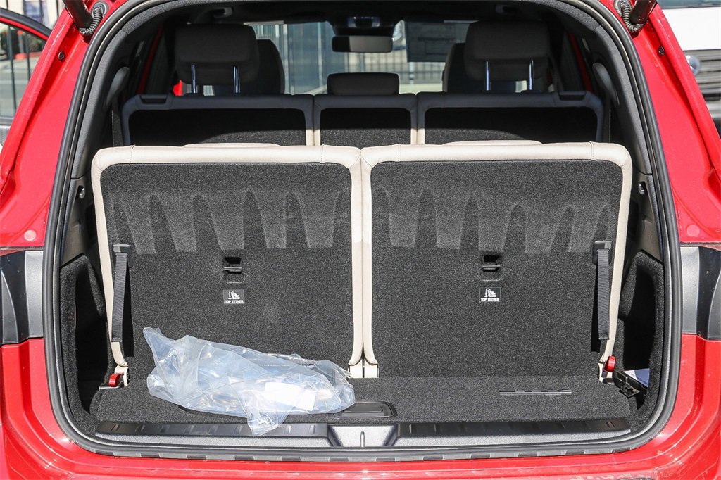 Used 2024 Mercedes-Benz EQB 300 4MATIC image 32