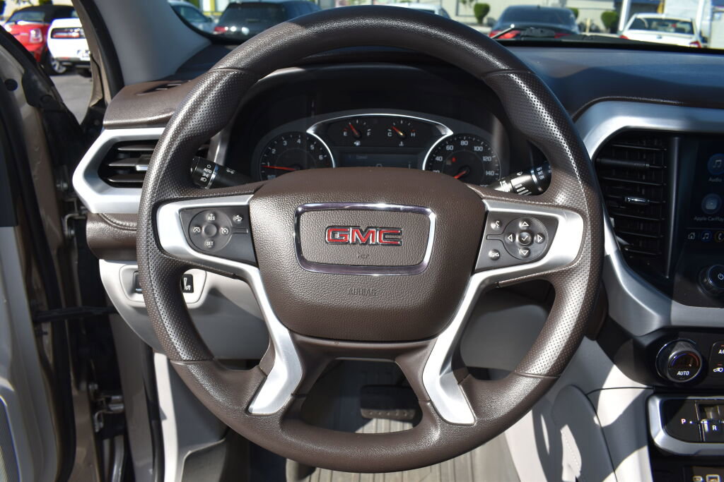 Used 2023 GMC Acadia SLE w/ Driver Convenience Package image 20