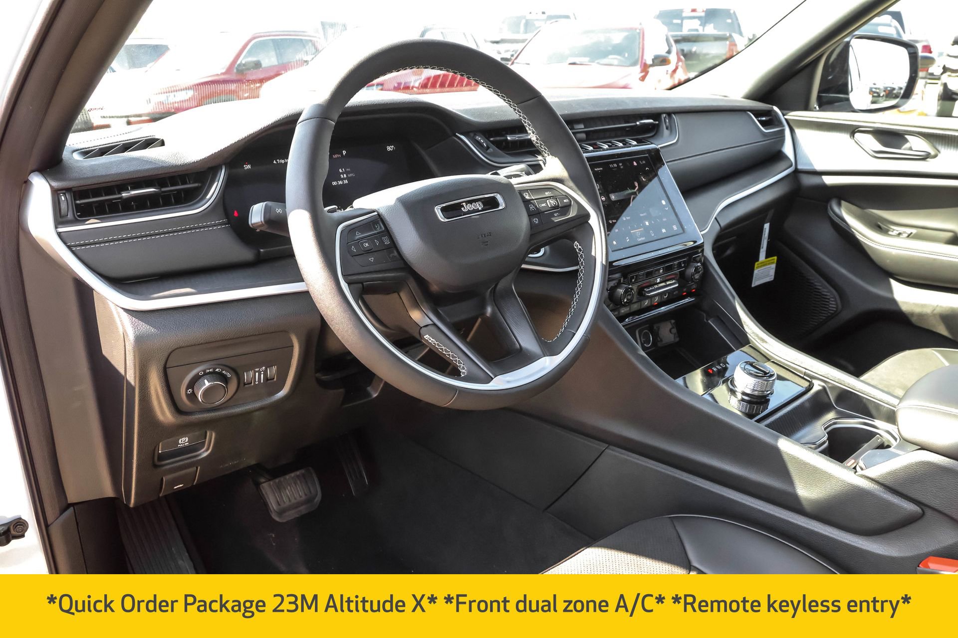 New 2025 Jeep Grand Cherokee Altitude image 4