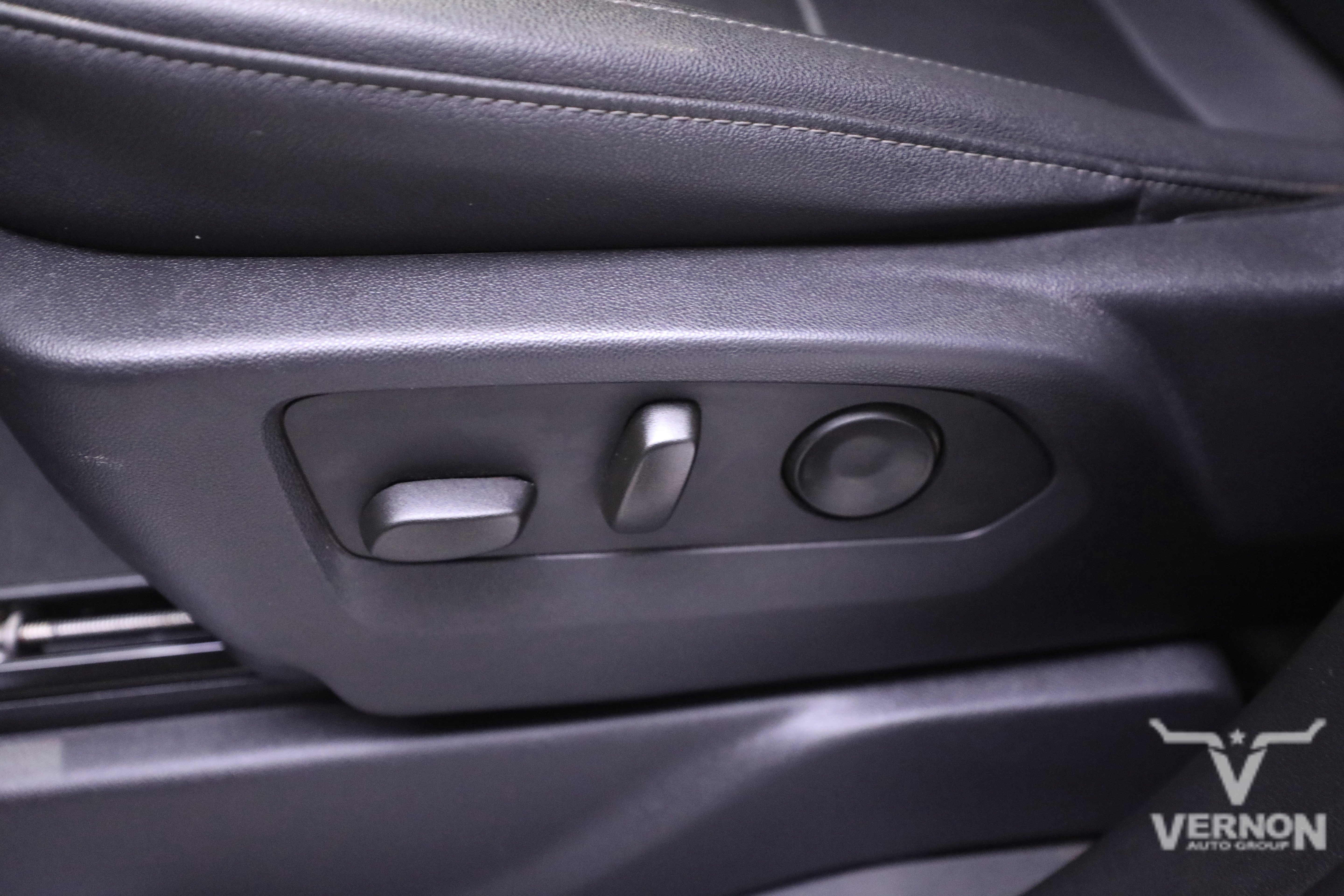 Used 2023 GMC Sierra 1500 SLT w/ SLT Premium Package image 14