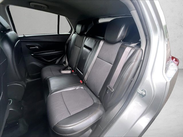 Used 2022 Chevrolet Trax LT w/ LT Convenience Package FWD image 27