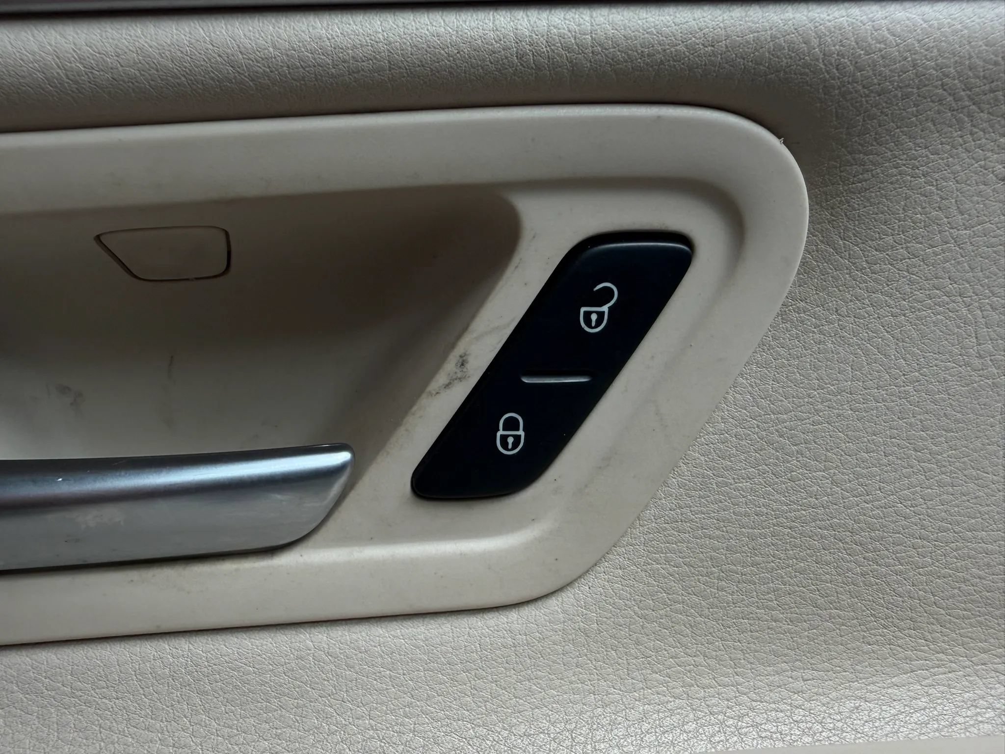 Used 2014 Volkswagen Eos Komfort FWD image 33