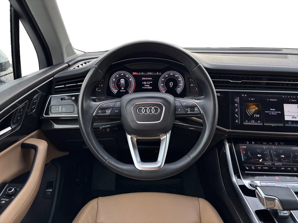 Used 2024 Audi Q7 3.0T Prestige image 18
