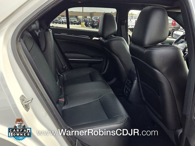 Used 2023 Chrysler 300 S w/ Comfort Group image 15