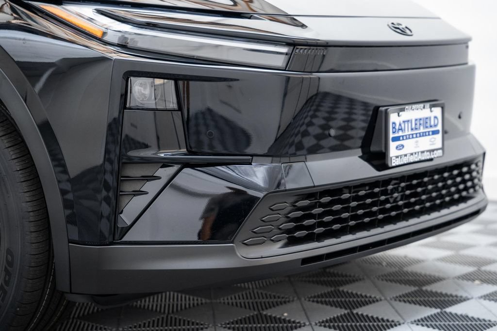 New 2026 Toyota C-HR w/ Cold Weather Package AWD/4WD image 18
