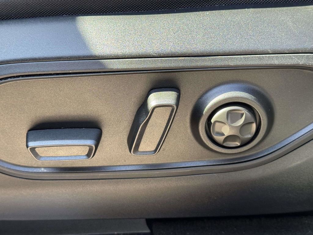 Used 2022 Jeep Grand Cherokee Overland image 27