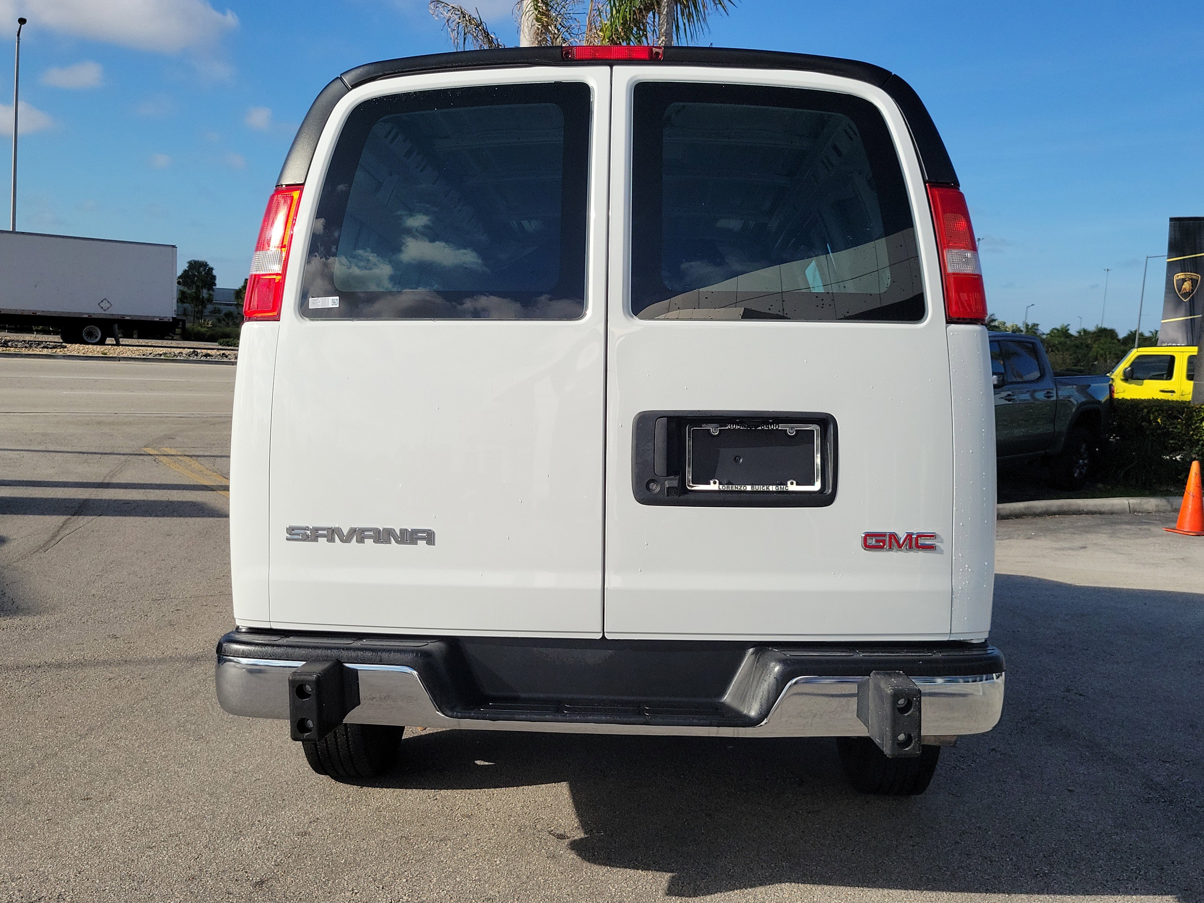 Used 2024 GMC Savana 2500 w/ Driver Convenience Package image 6