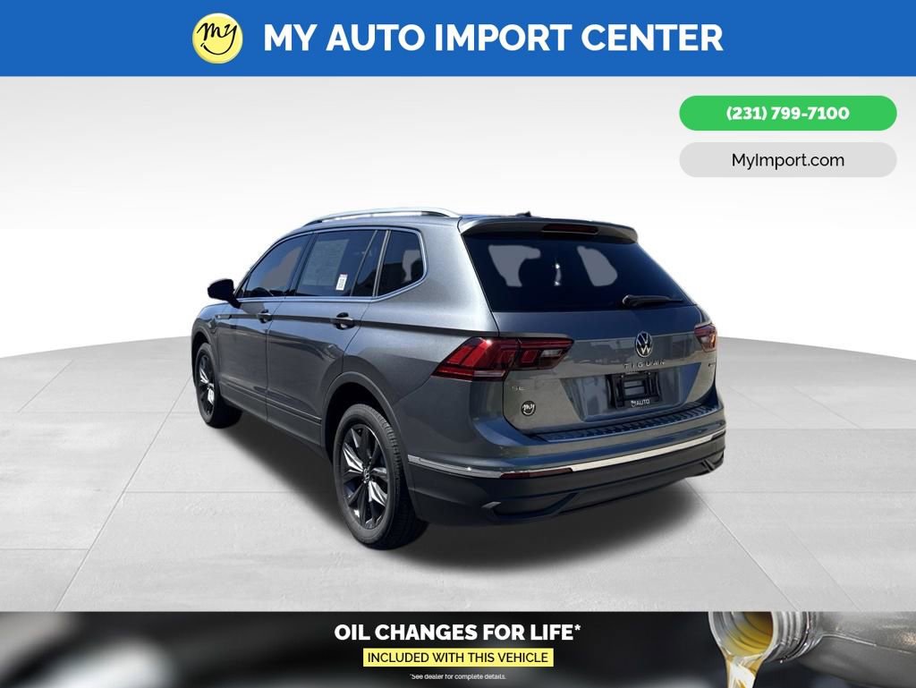 Used 2023 Volkswagen Tiguan SE w/ Panoramic Sunroof Package AWD/4WD image 26