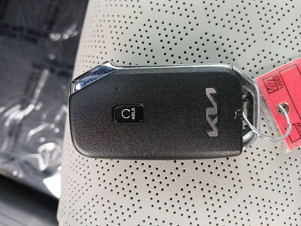 Used 2023 Kia Sorento SX image 37