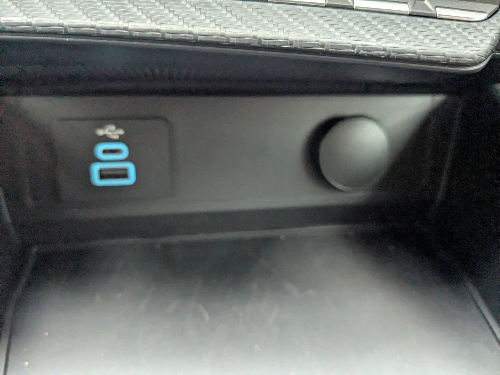 Used 2025 Ford Mustang Dark Horse image 19