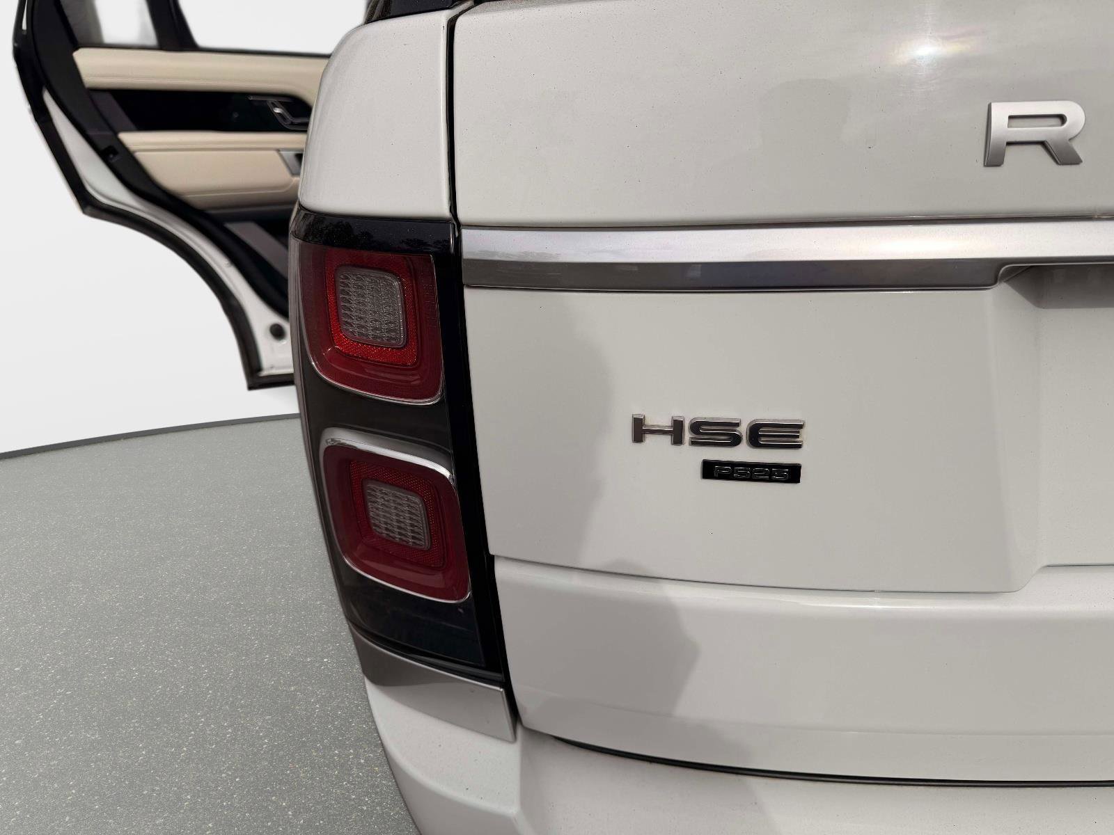 Used 2022 Land Rover Range Rover Westminster Edition image 21