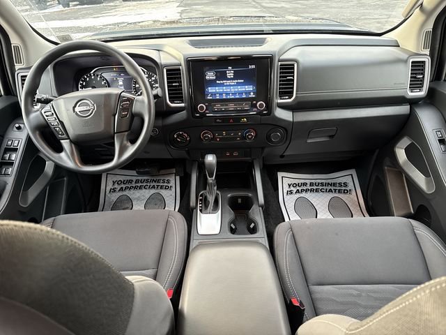 Used 2024 Nissan Frontier SV image 19