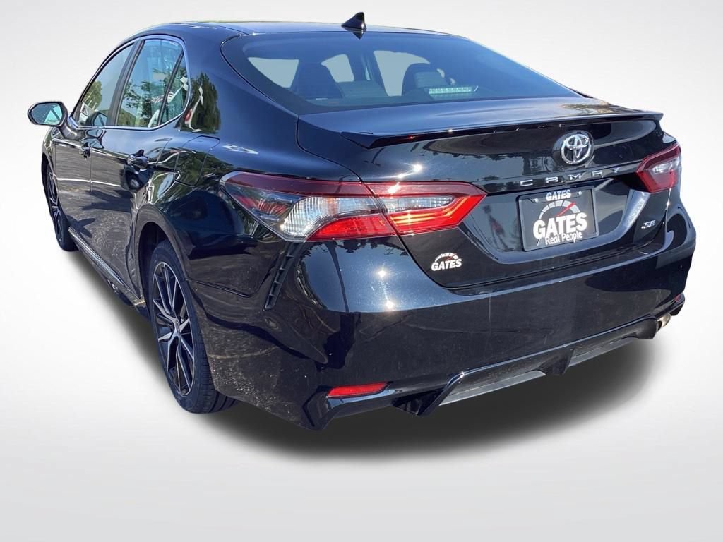 Used 2024 Toyota Camry SE FWD image 7
