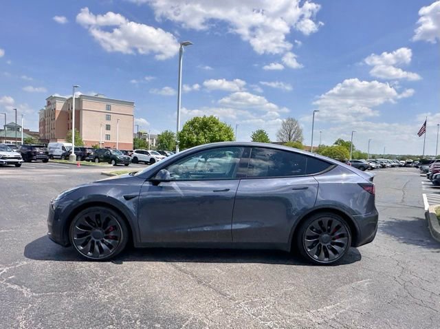 Used 2023 Tesla Model Y Performance AWD/4WD image 5