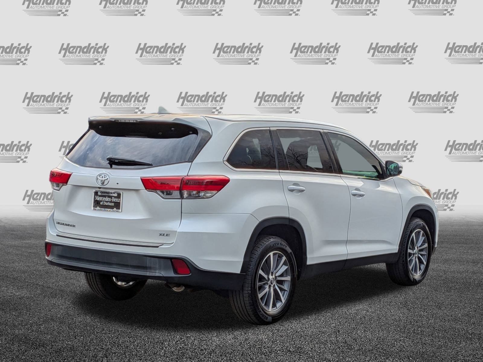 Used 2019 Toyota Highlander XLE image 10