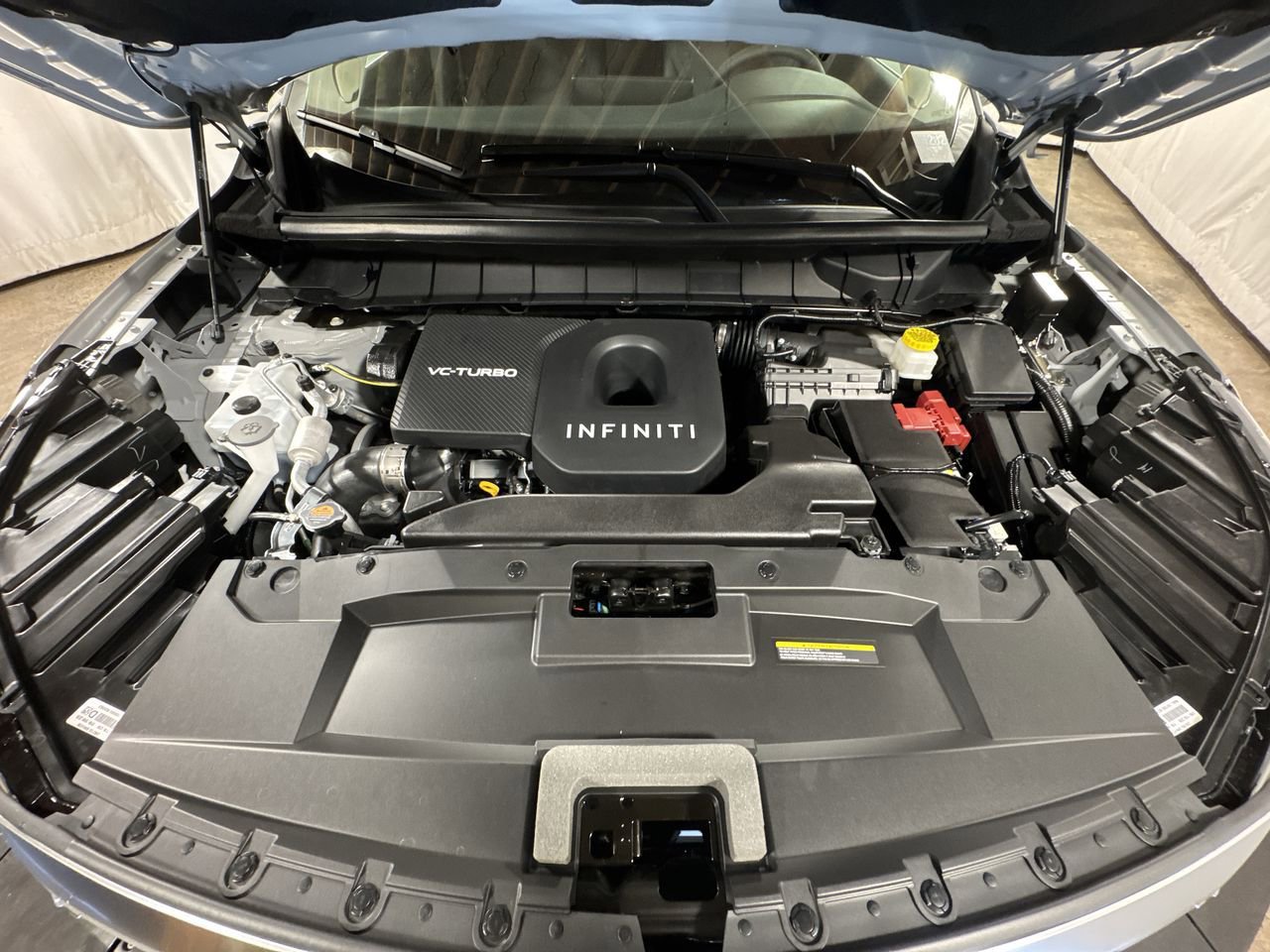 Certified 2026 INFINITI QX60 Luxe w/ Cargo Package AWD/4WD image 34