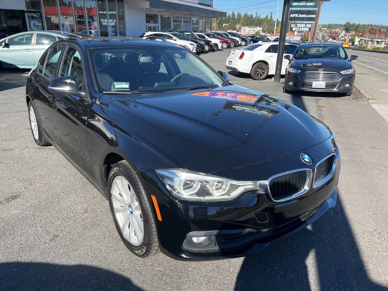 Used 2018 BMW 320i Sedan image 9