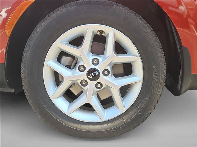 Used 2020 Kia Soul S FWD image 28