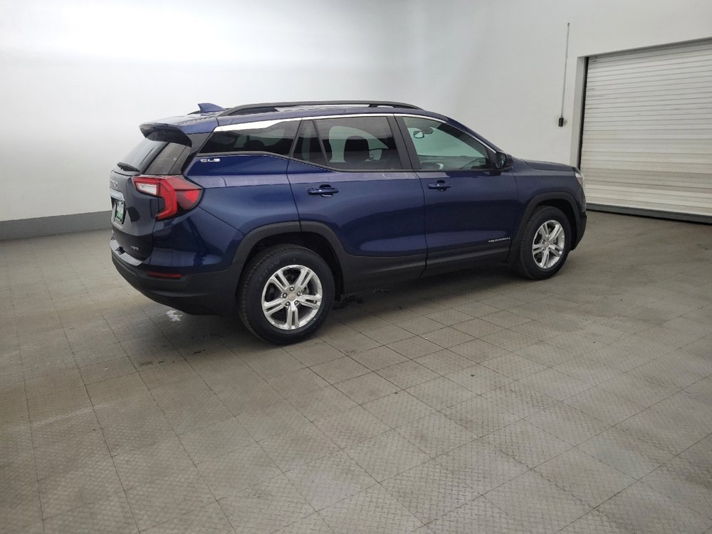 Used 2022 GMC Terrain SLE w/ Driver Convenience Package image 10