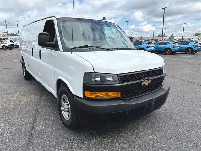 Used 2019 Chevrolet Express 3500 Extended w/ Driver Convenience Package image 6