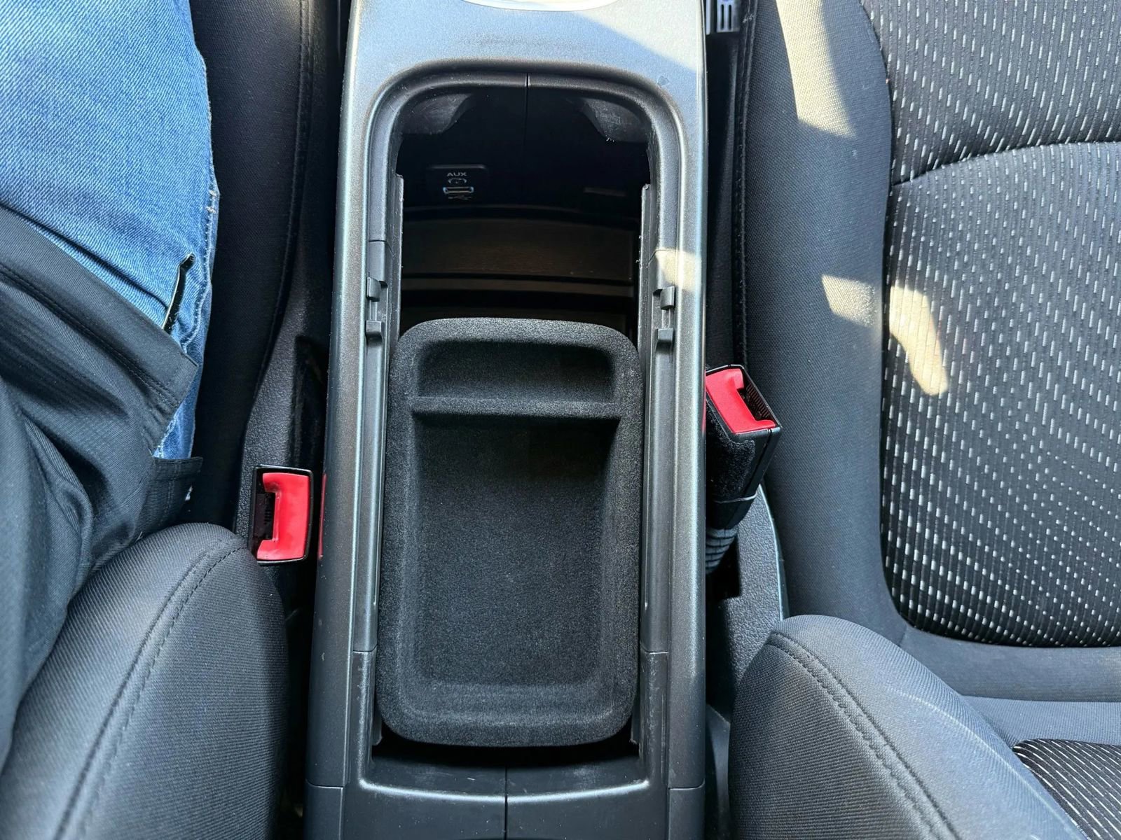 Used 2016 Dodge Journey SXT image 30