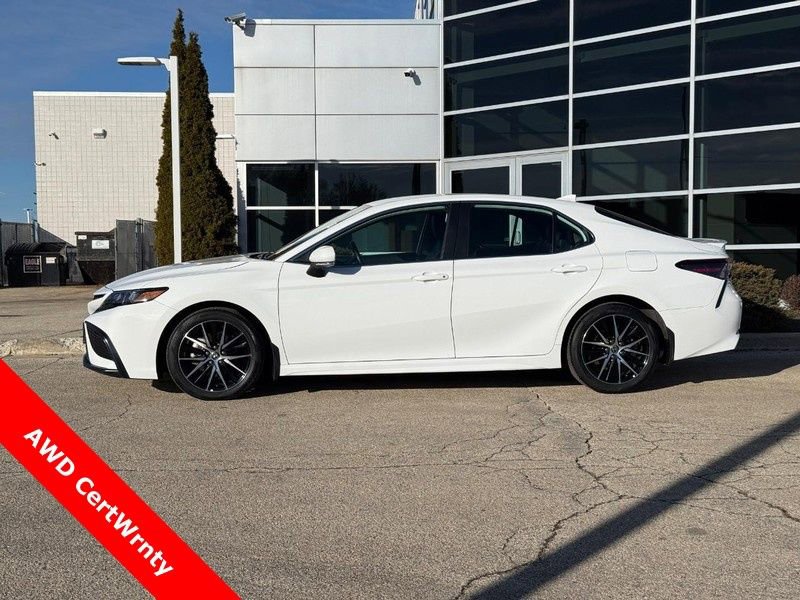 Used 2024 Toyota Camry SE image 6