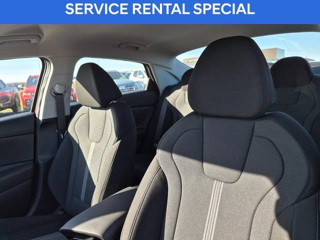 Certified 2026 Hyundai Elantra SE FWD image 21