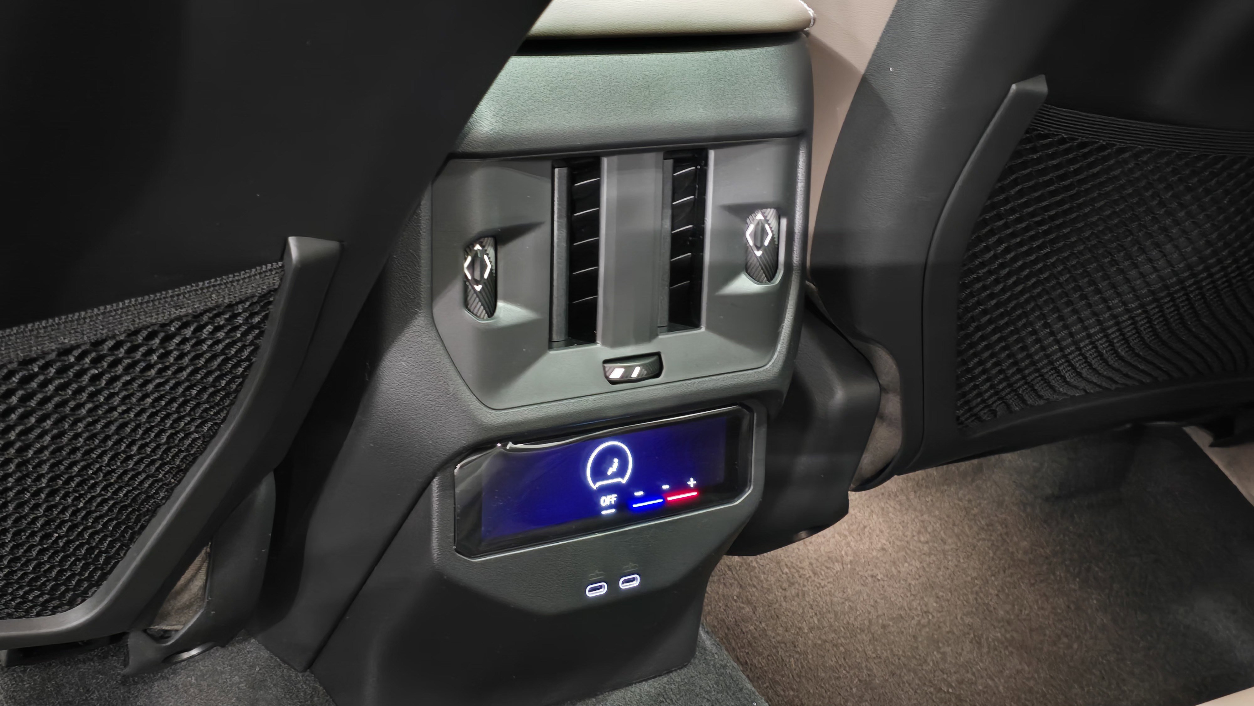 New 2026 BMW X3 xDrive30 w/ Convenience Package image 30