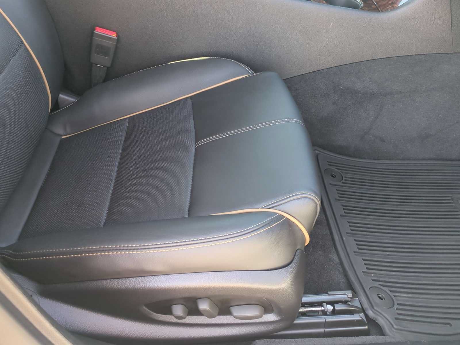 Used 2014 Chevrolet Impala LTZ FWD image 28
