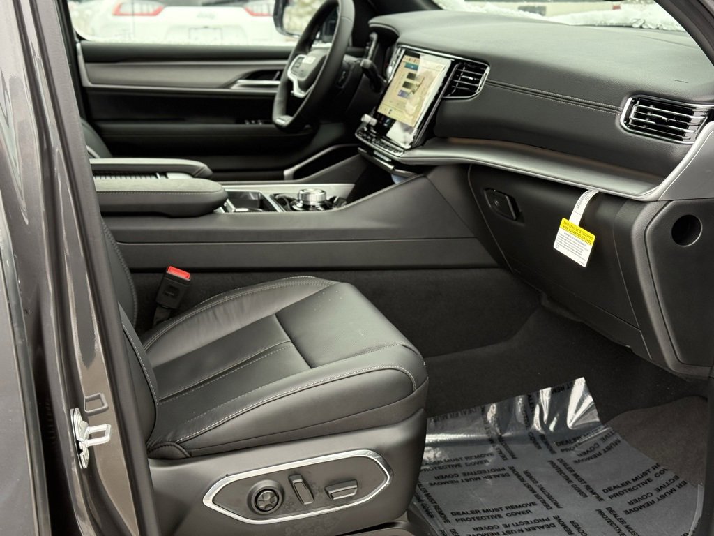 New 2026 Jeep Grand Wagoneer L Limited image 33