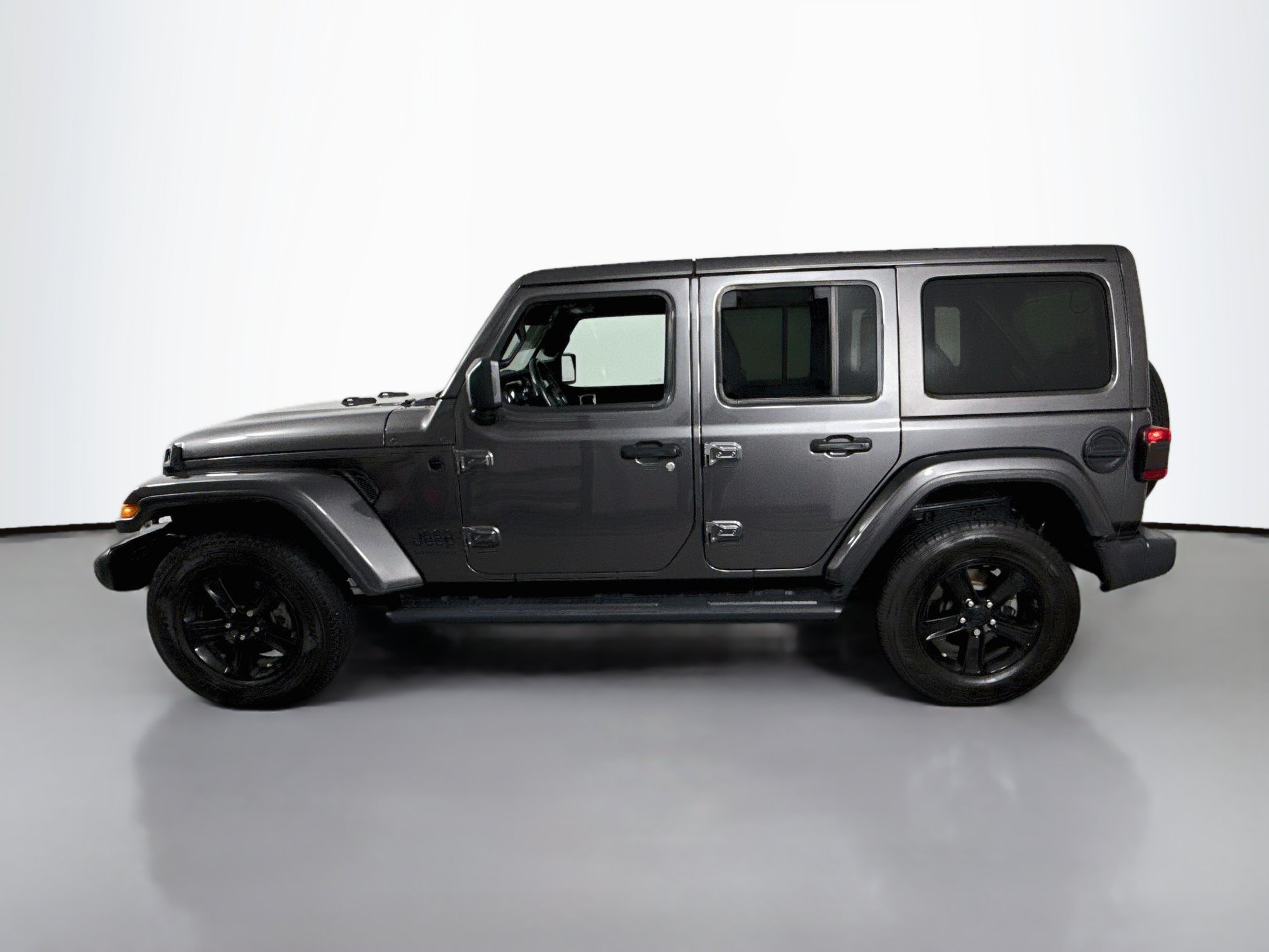 Used 2020 Jeep Wrangler Unlimited Sahara AWD/4WD image 4