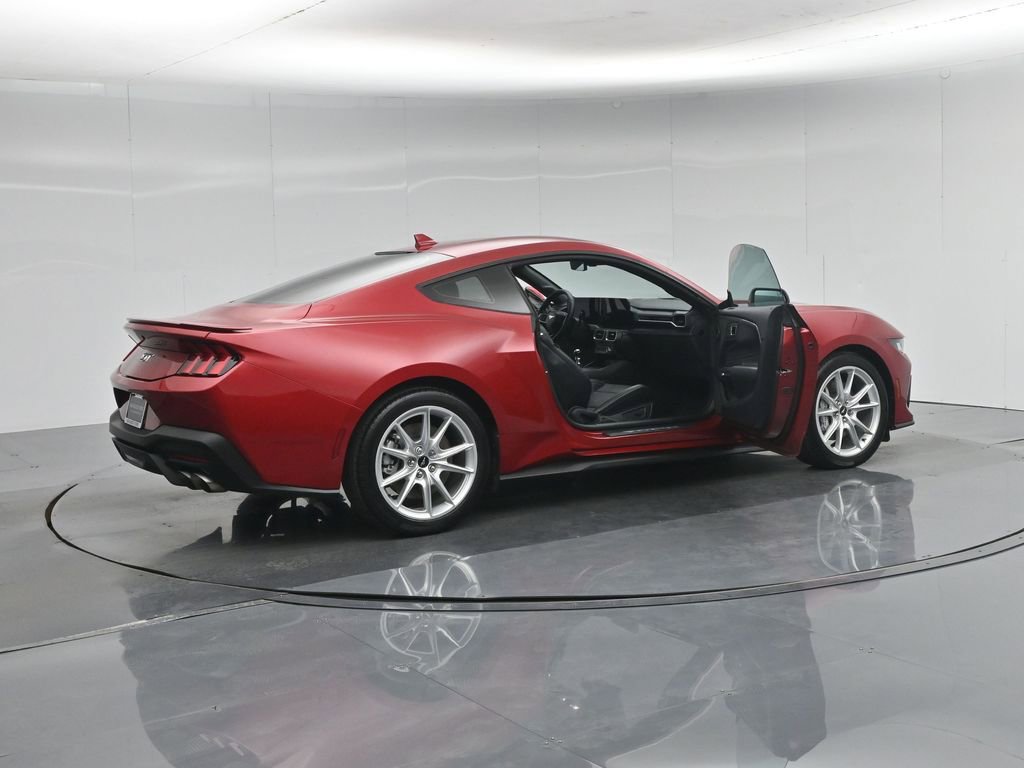 Used 2024 Ford Mustang GT Premium RWD image 5