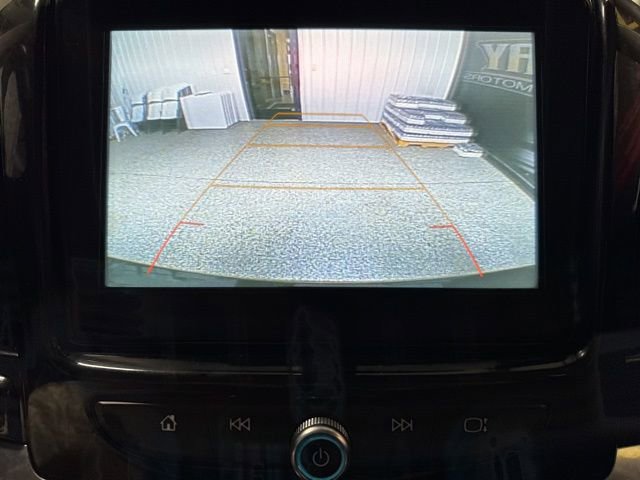 Used 2019 Chevrolet Traverse LT image 10