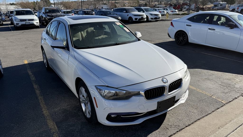 Used 2017 BMW 330i xDrive Sedan image 2