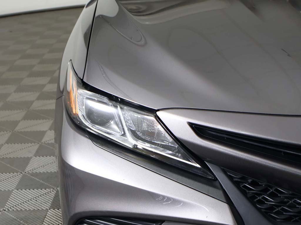 Used 2018 Toyota Camry SE image 10