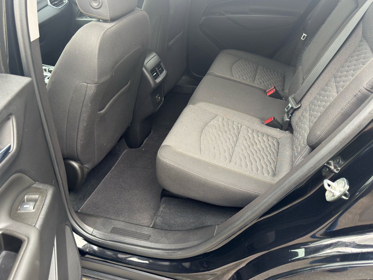 Used 2021 Chevrolet Equinox LT image 42