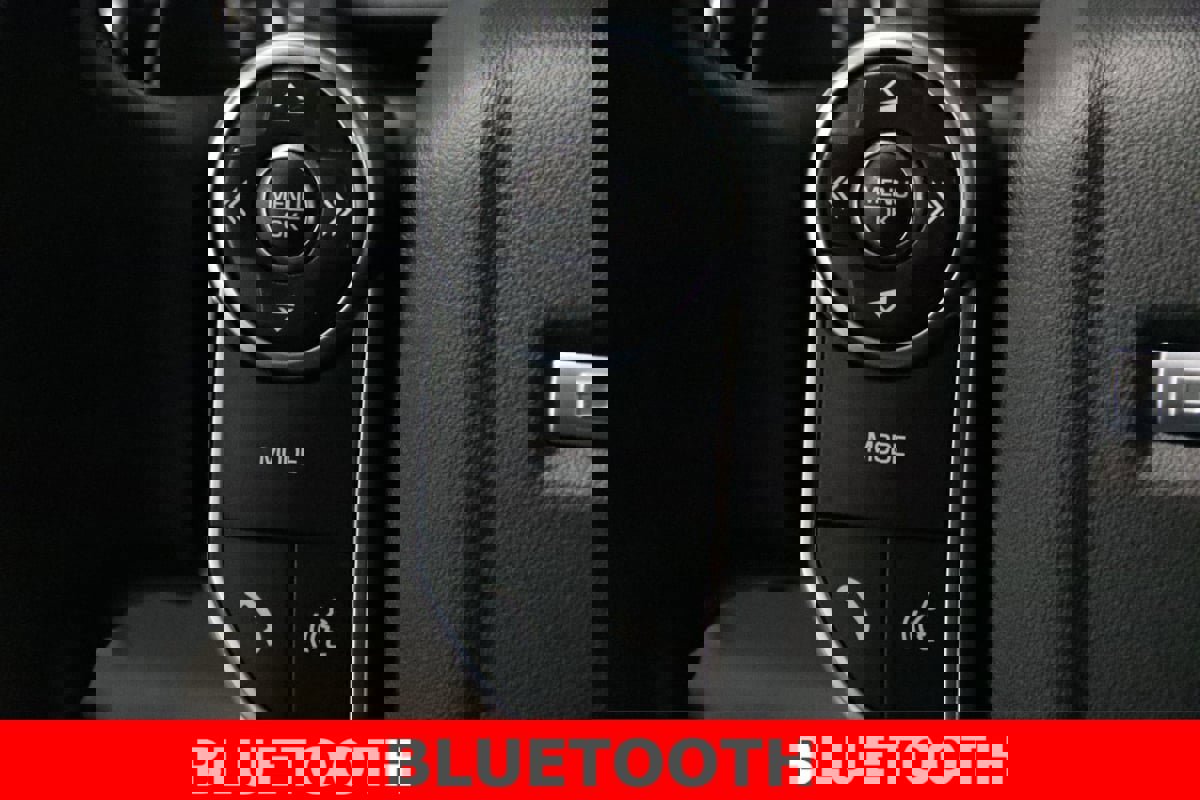 Used 2018 Land Rover Discovery HSE image 13