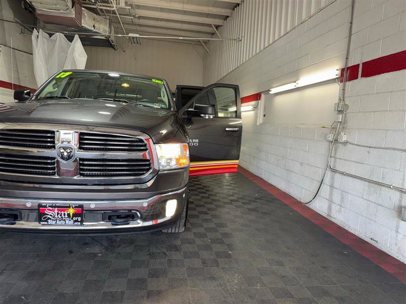 Used 2017 RAM 1500 Big Horn AWD/4WD image 24