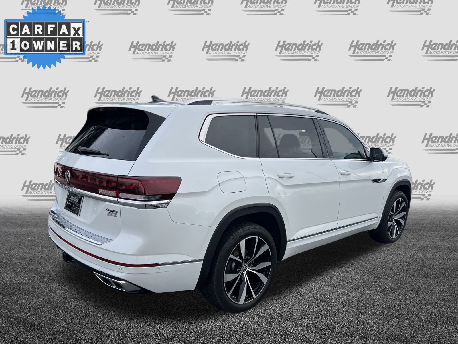 Used 2024 Volkswagen Atlas SEL Premium R-Line image 10
