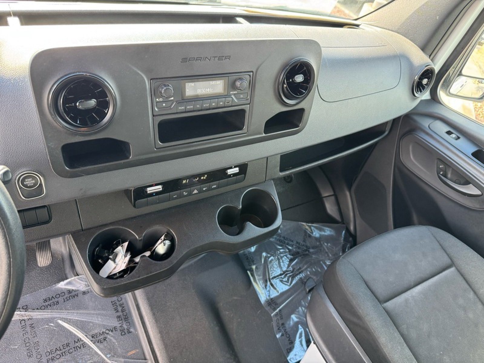 Used 2020 Mercedes-Benz Sprinter 2500 image 16