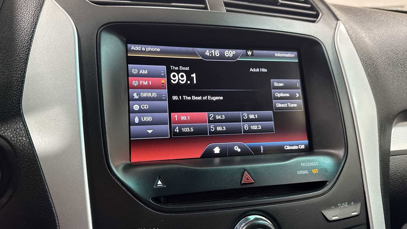 Used 2013 Ford Explorer XLT image 18