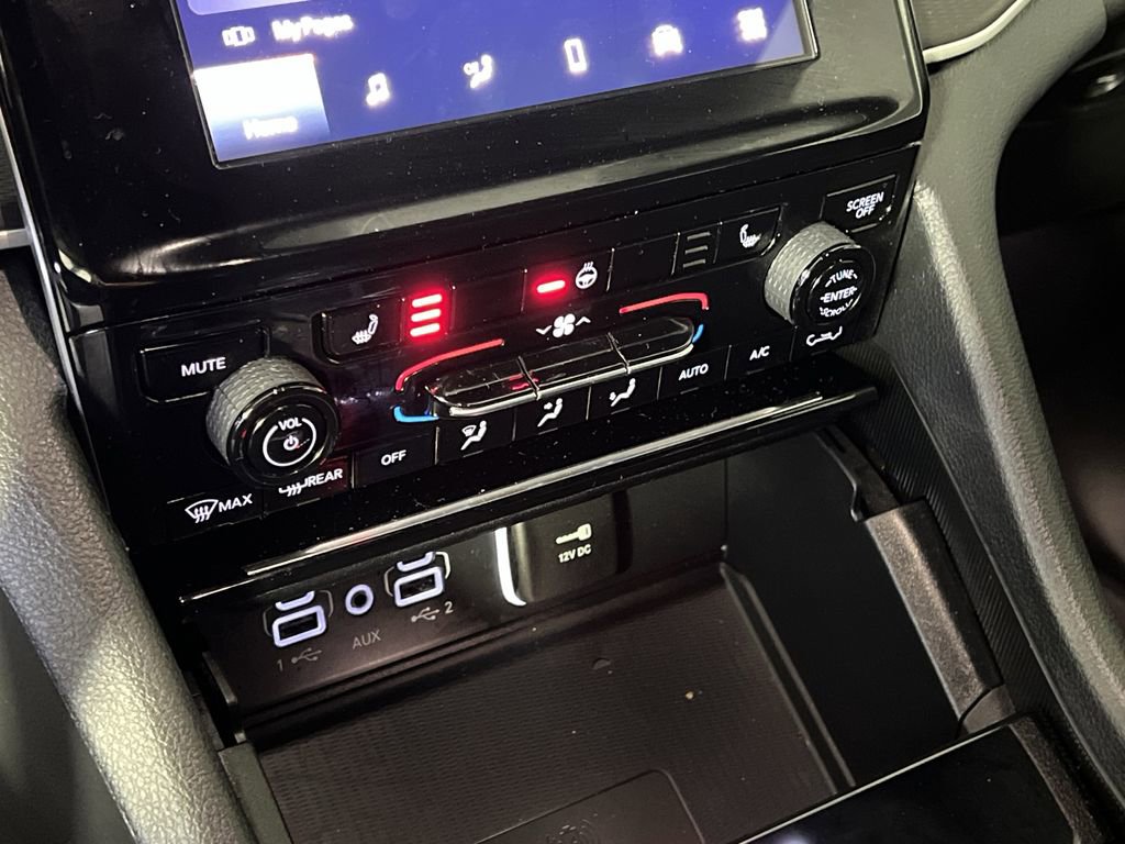 New 2025 Jeep Grand Cherokee Laredo image 25