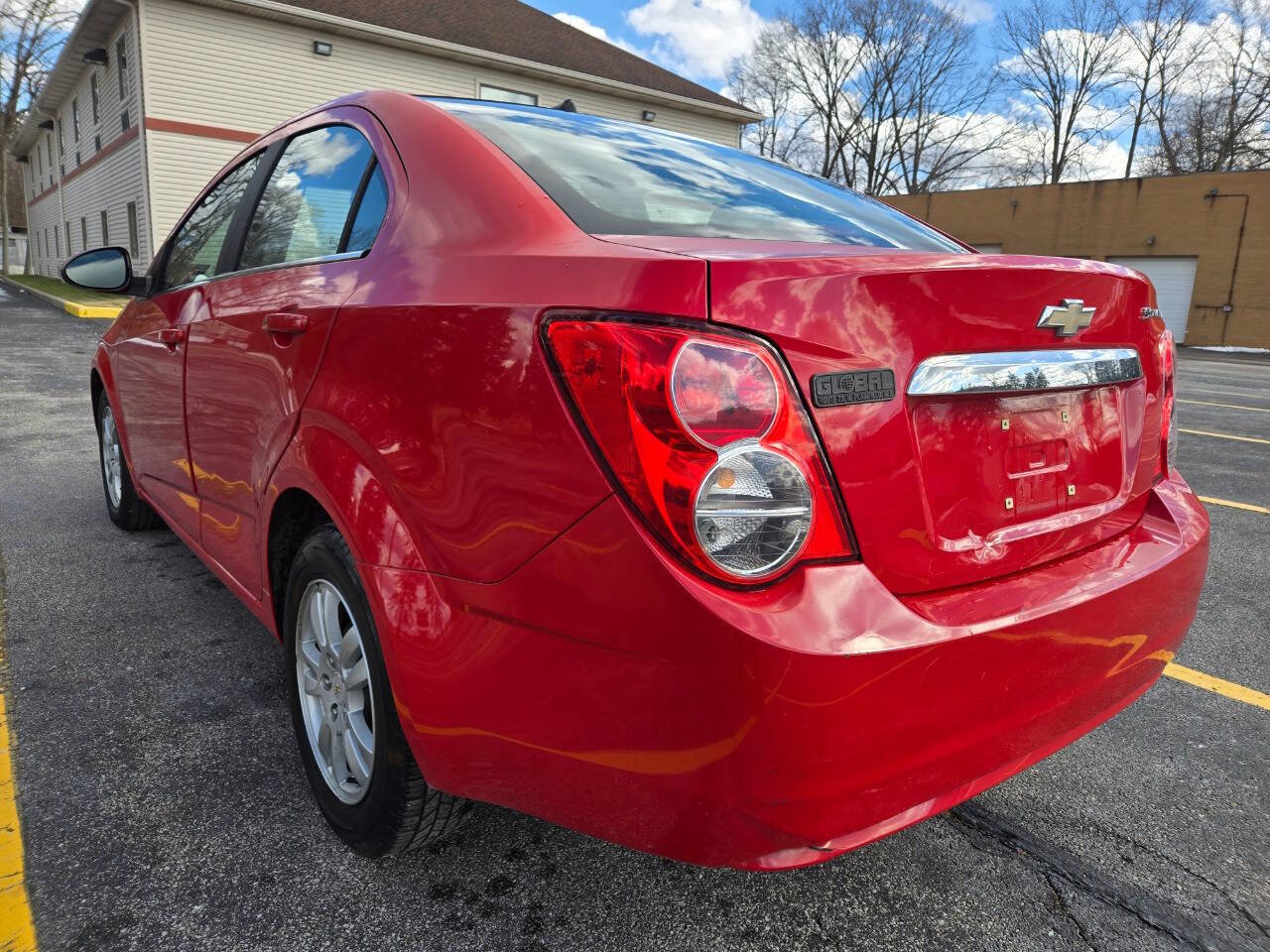 Used 2012 Chevrolet Sonic LT FWD image 7