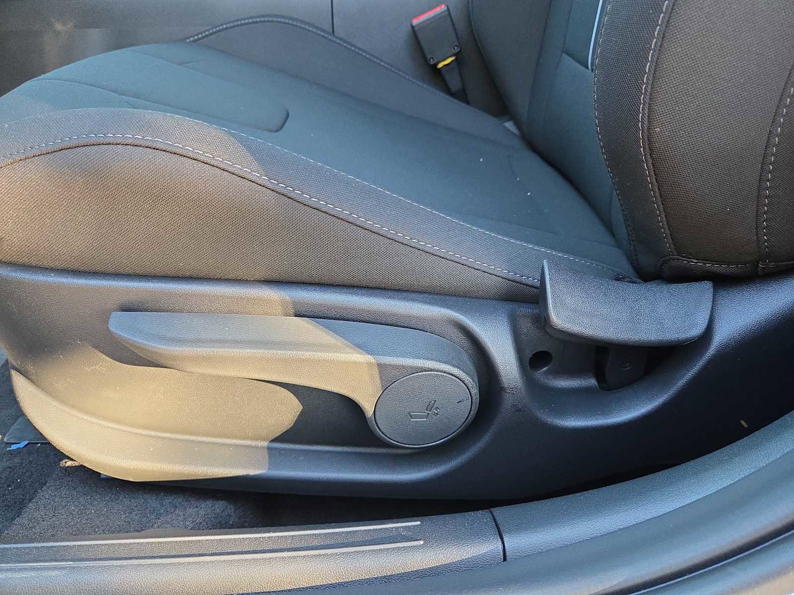 New 2026 Hyundai Elantra Sport image 17