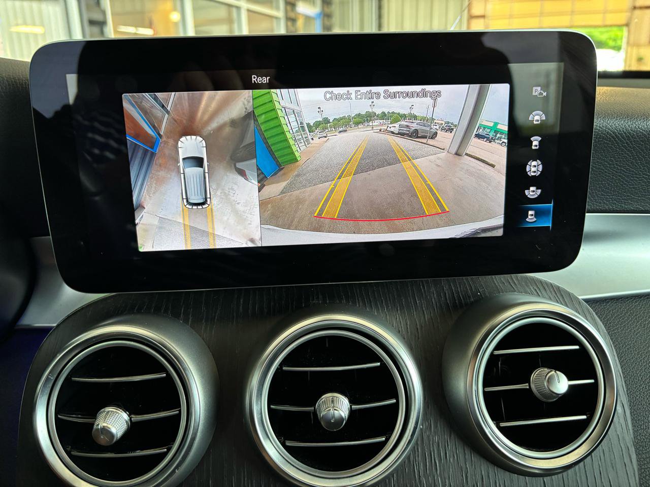 Used 2021 Mercedes-Benz GLC 300 w/ Premium Package image 18
